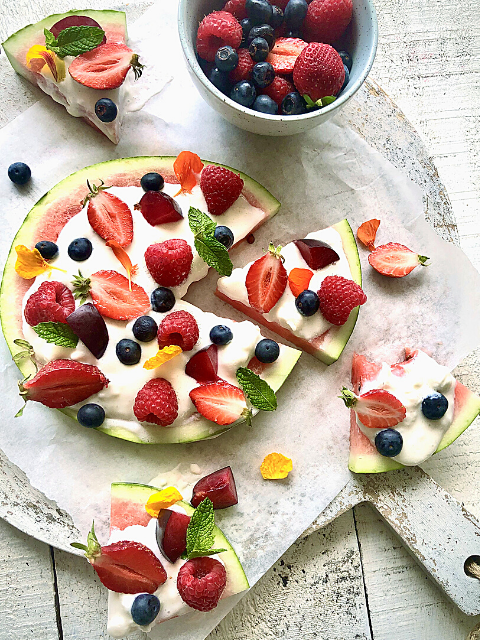 Watermelon “Pizza” with Marshmallow Tangy Topping